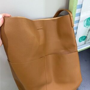 NWT Oak and Fort Chic Tan Leather Shoulder Bag